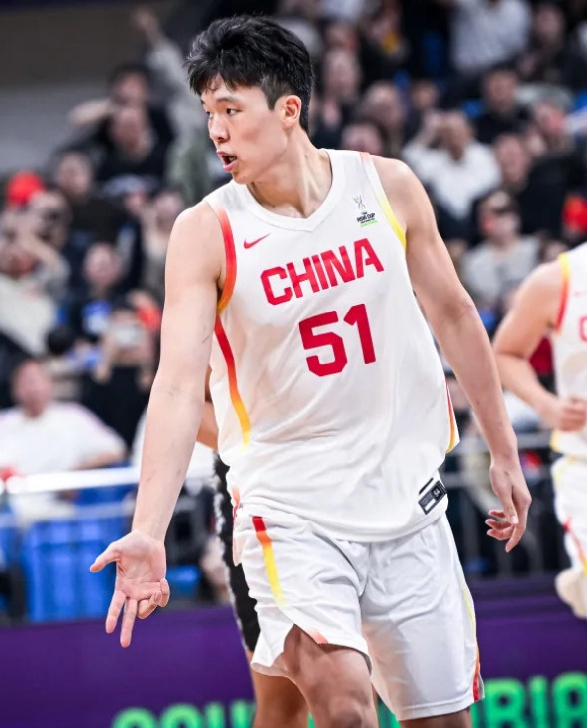 开拓者16顺位选中杨瀚森第九位被选中的中国球员的简单介绍