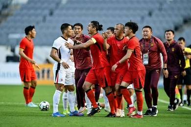 15:00播东亚杯国足VS中国香港底线不能输球的简单介绍